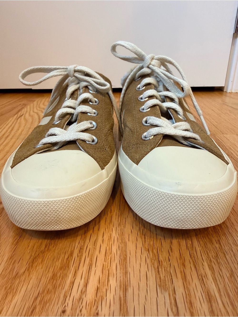 Veja Suede Wata II Low Fured Suede Sneakers - Picture 4 of 15